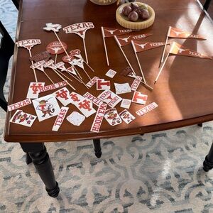 Texas Longhorns Party Decoration Set